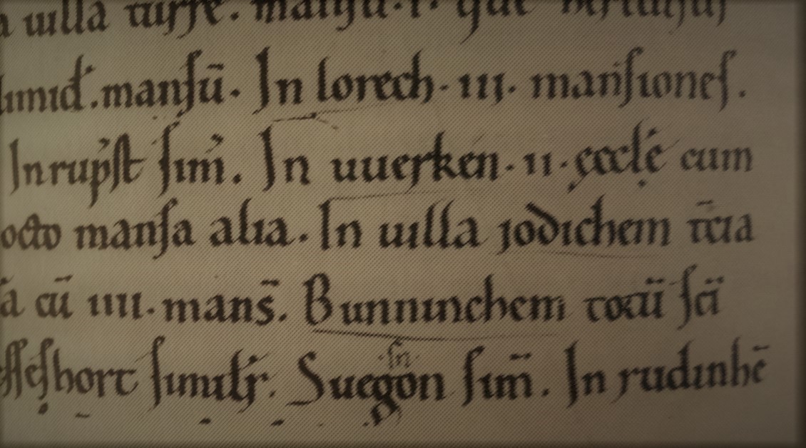 Deel van de kopie-akte van de goederenlijst van St. Maartenskerk uit 915-948